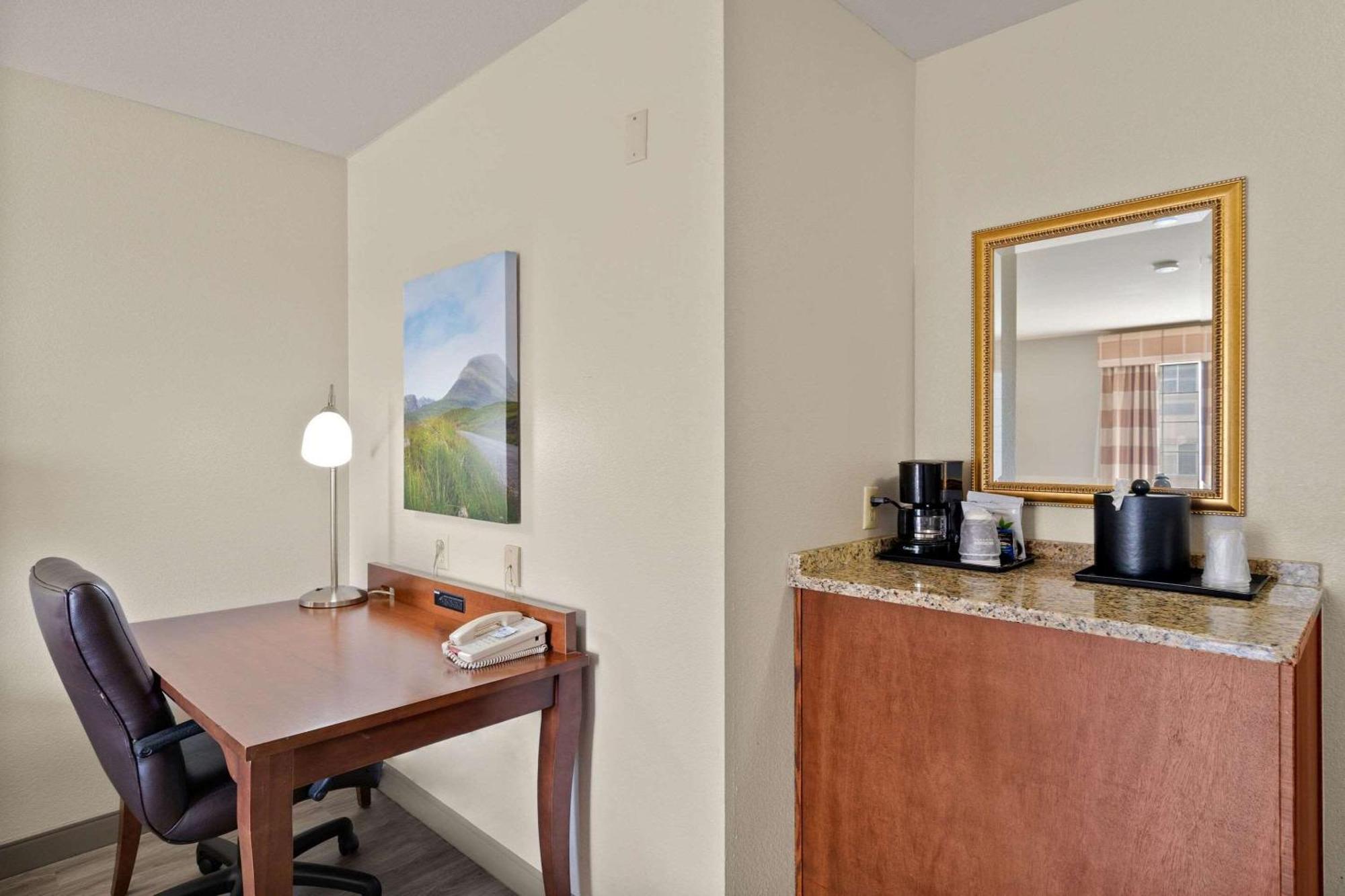 Country Inn & Suites By Radisson, Greeley, Co Dış mekan fotoğraf